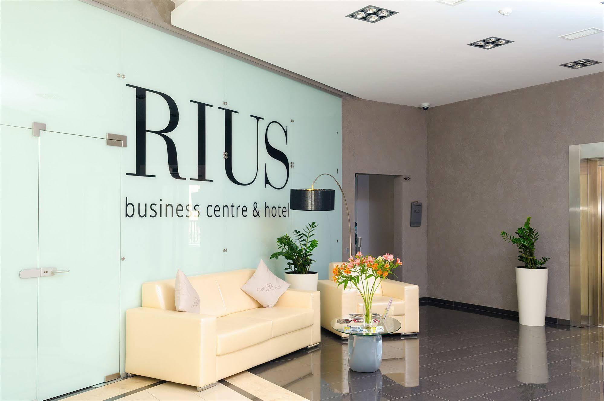 Rius 4*